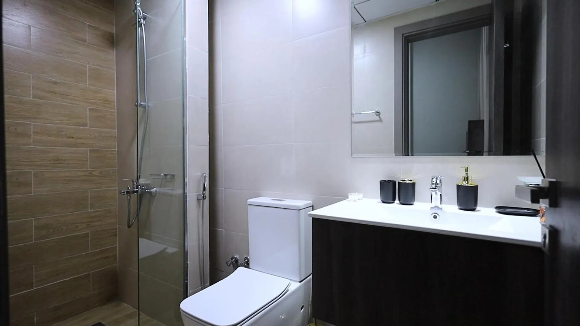 2 Bedroom Elegant Apartment In Dubailand 0*, Dubai