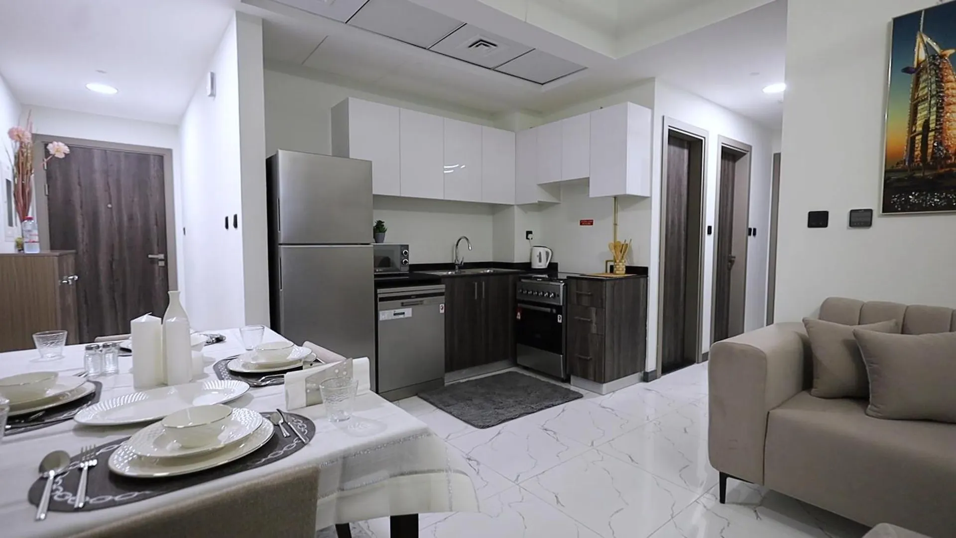 2 Bedroom Elegant Apartment In Dubailand