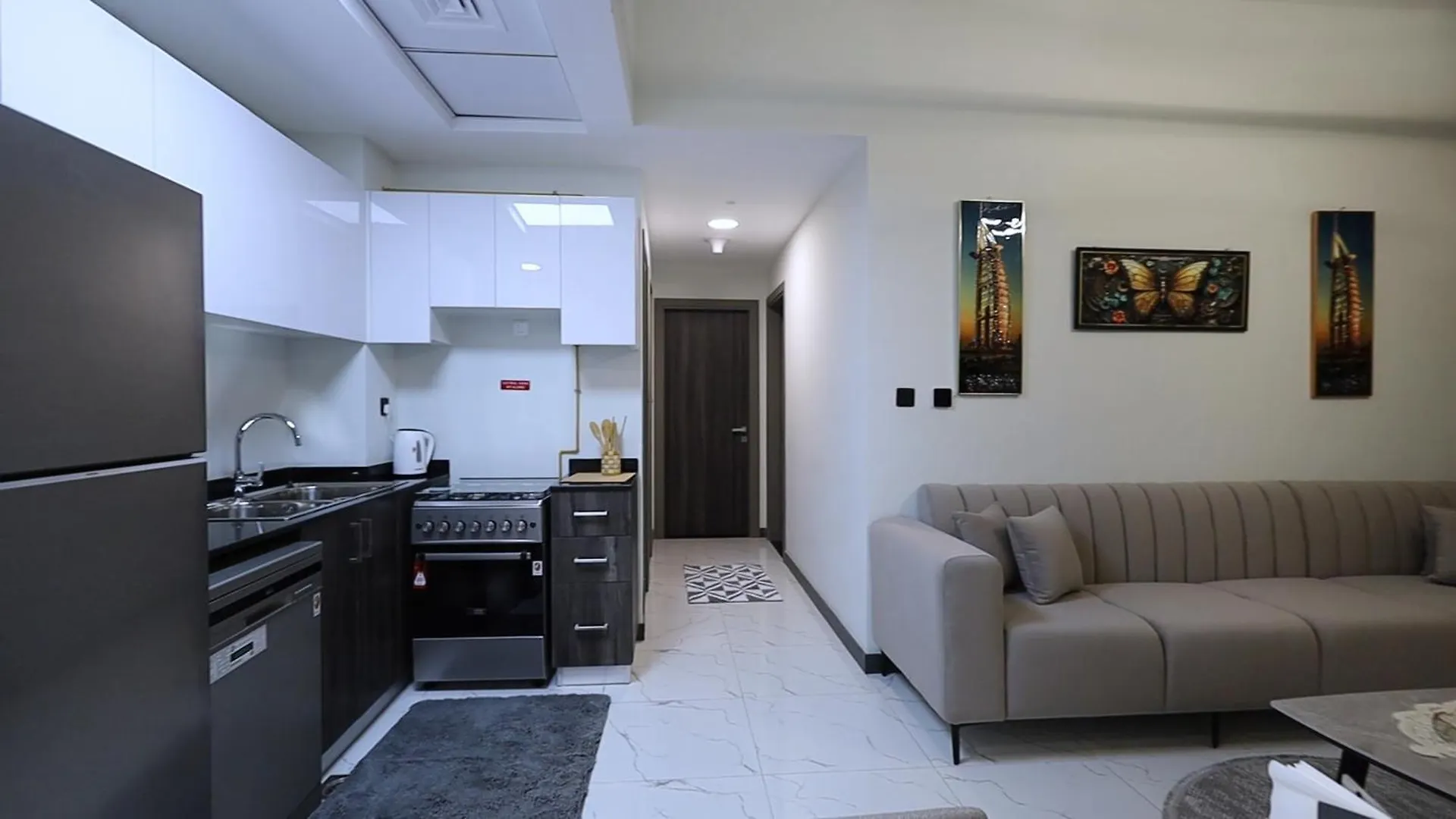 2 Bedroom Elegant Apartment In Dubailand